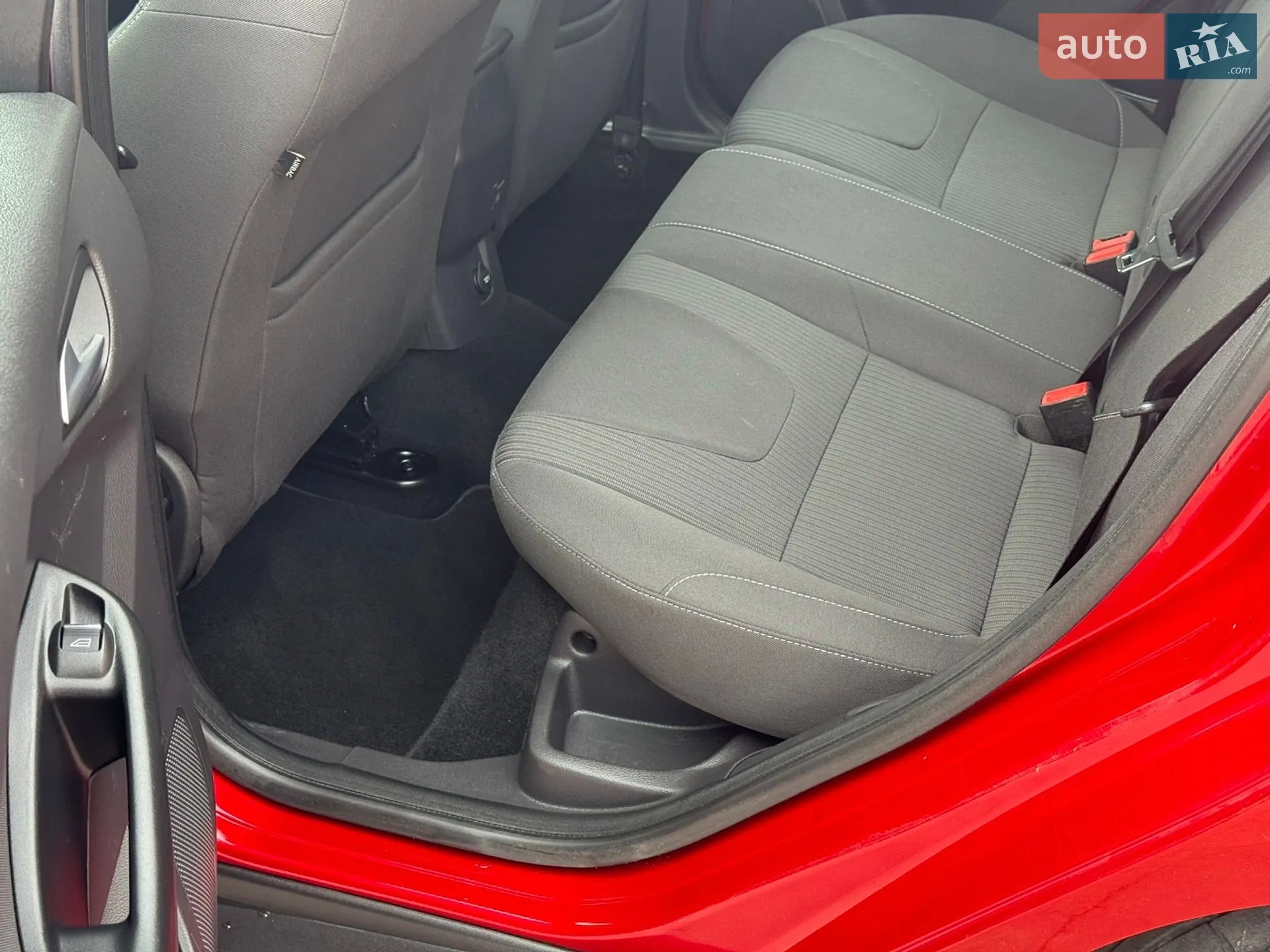2012 Ford Focus - мініатюра 96