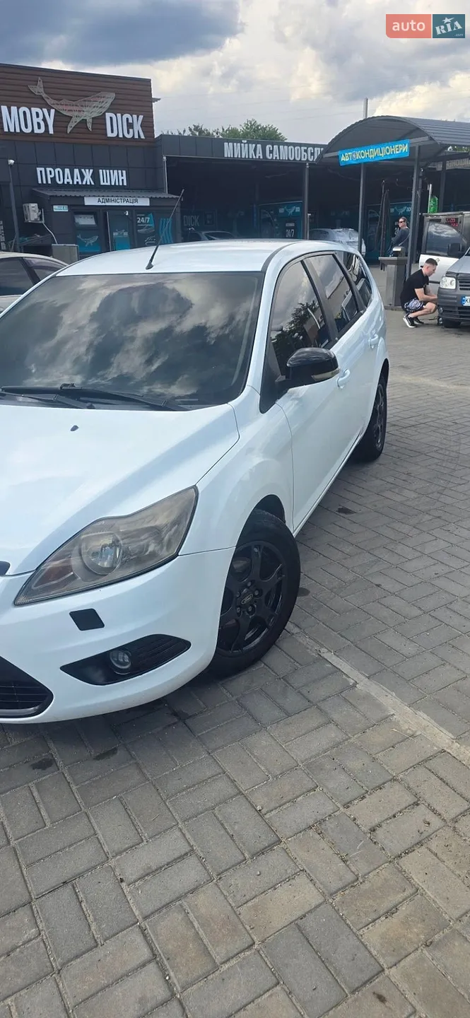 2010 Ford Focus - мініатюра 3