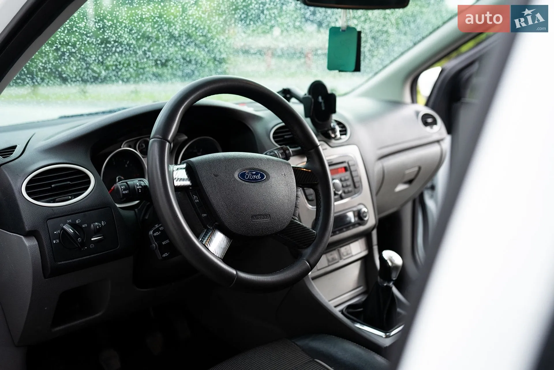 2010 Ford Focus - мініатюра 22
