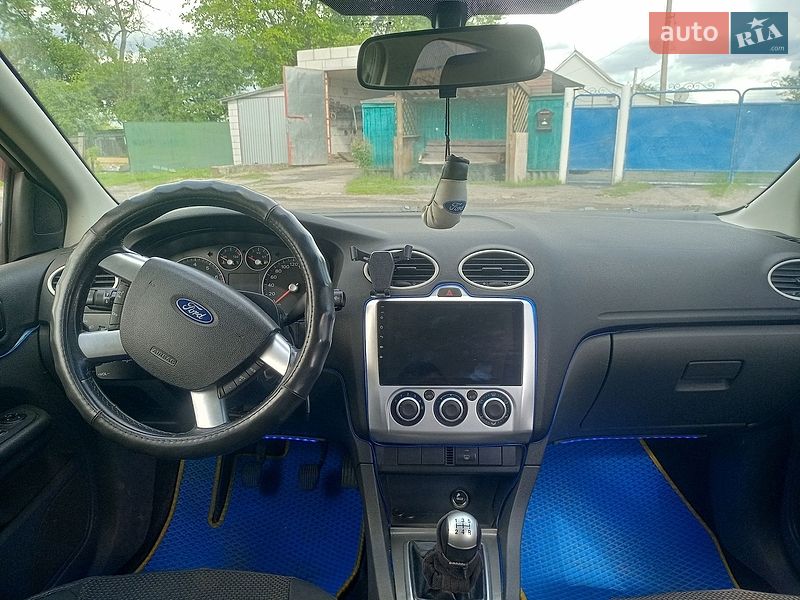 Седан Ford Focus 2006 в Зіньківі