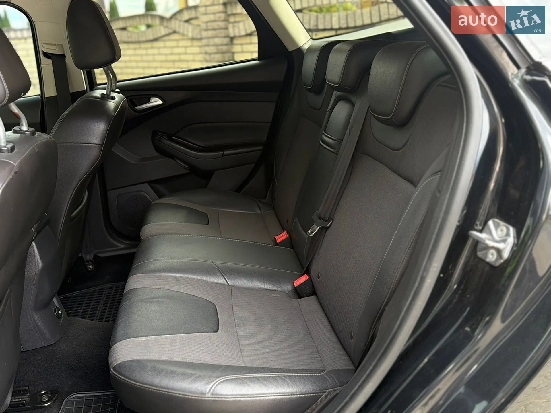 2011 Ford Focus - мініатюра 93