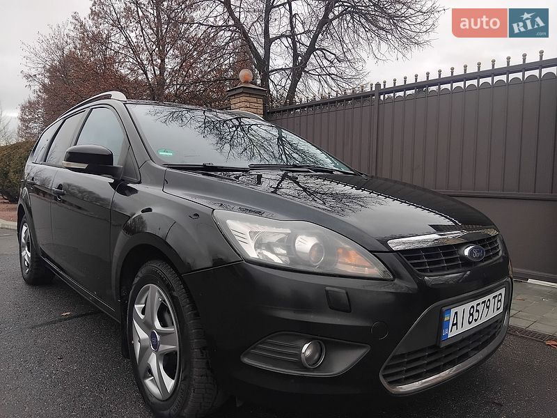 Універсал Ford Focus 2010 в Глухові