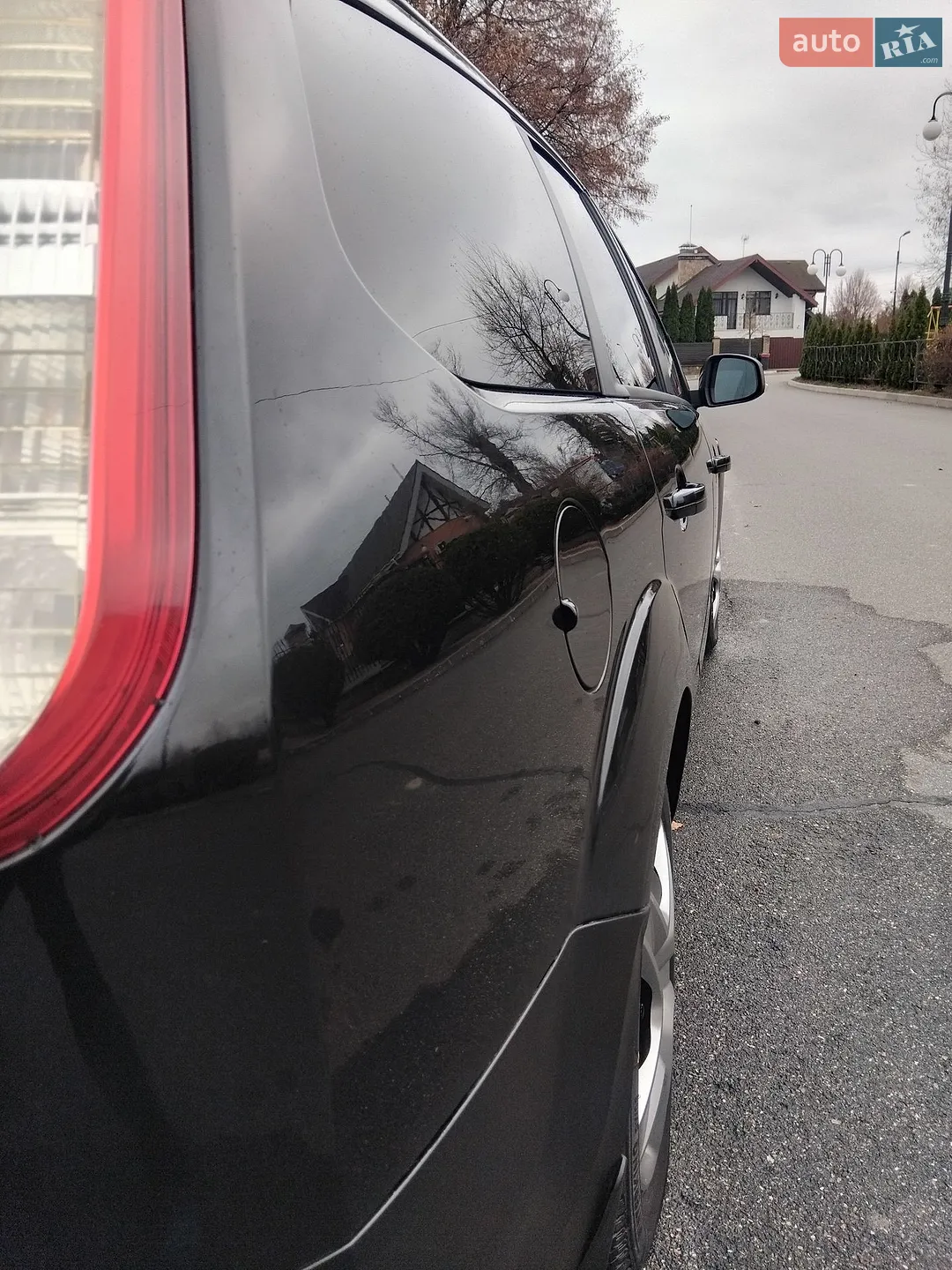 2010 Ford Focus - мініатюра 19