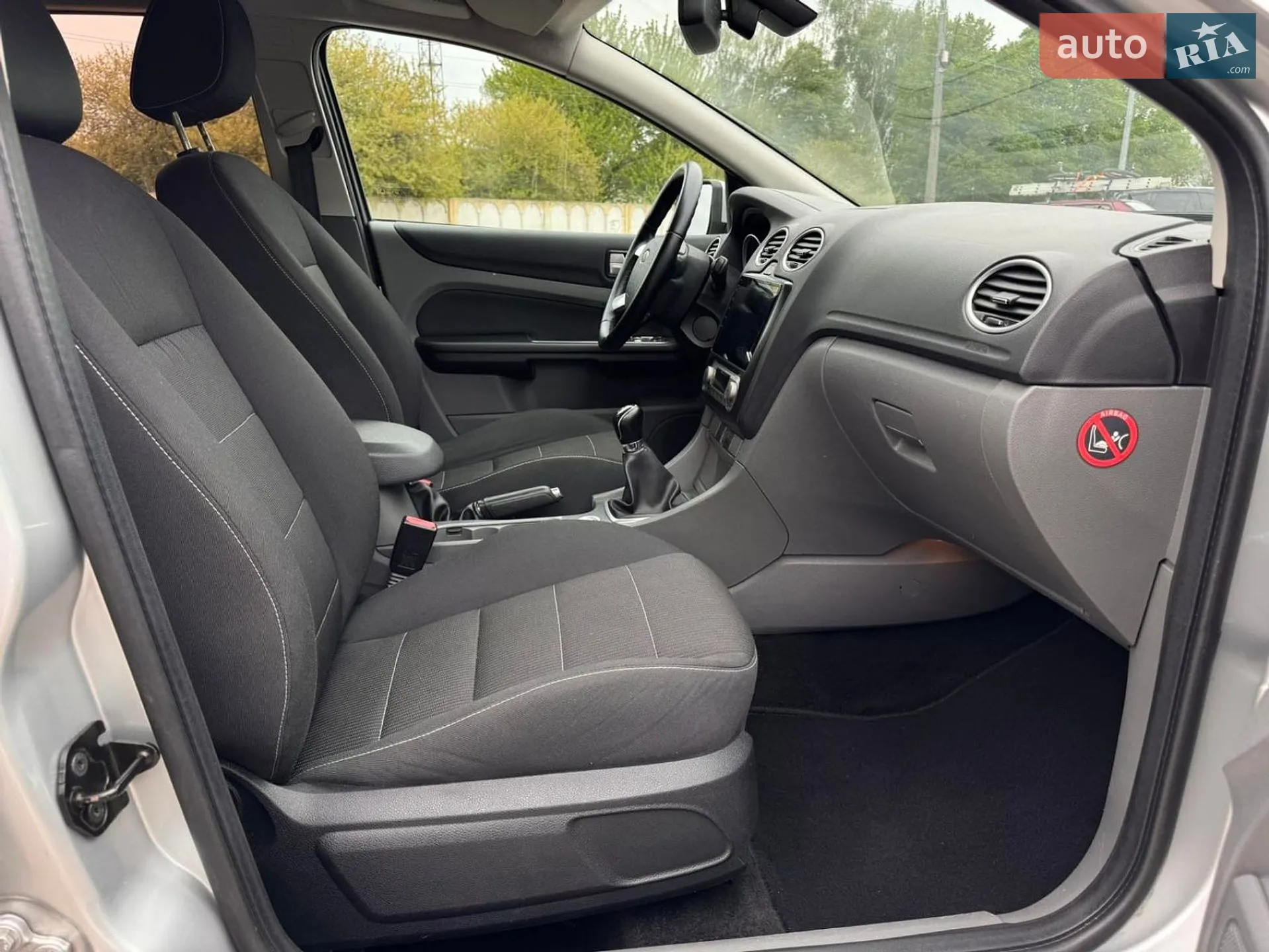 2010 Ford Focus - мініатюра 5