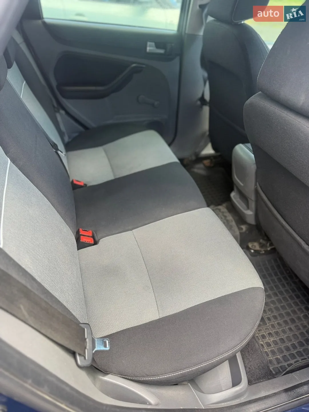 2011 Ford Focus - мініатюра 6