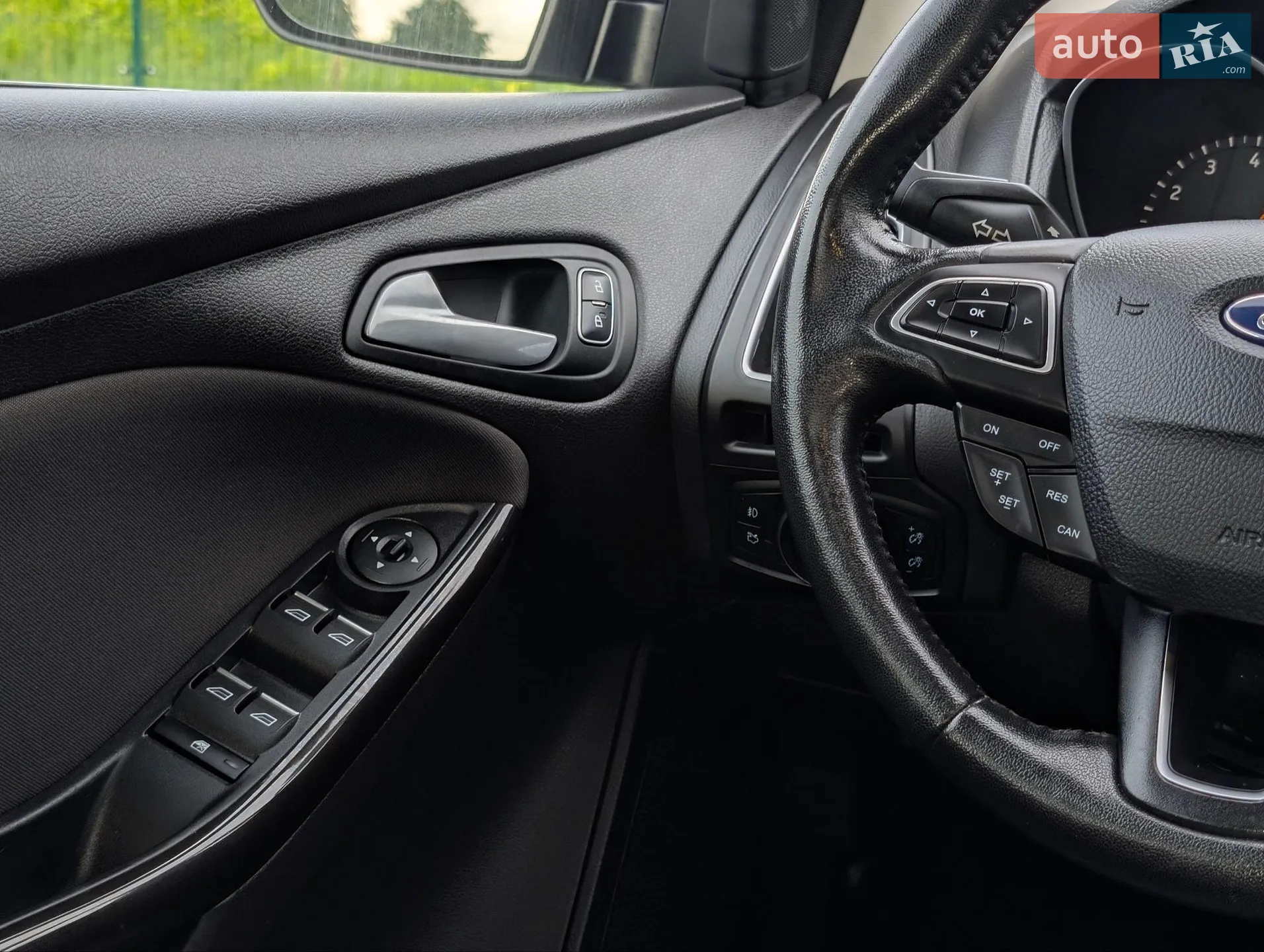 2017 Ford Focus - мініатюра 40
