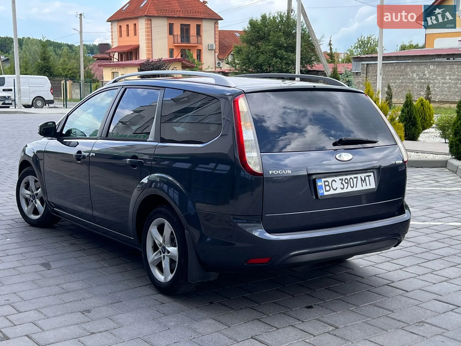 2010 Ford Focus - мініатюра 17