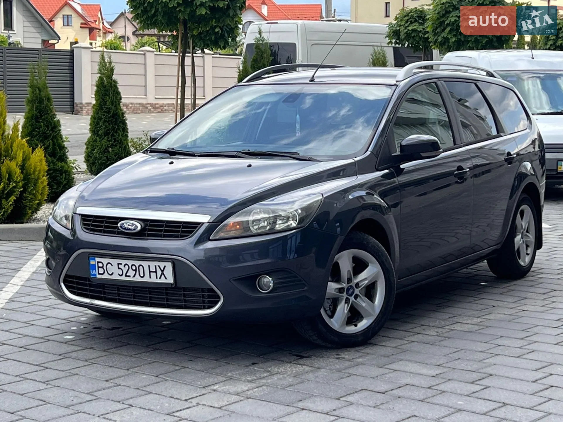 2010 Ford Focus - мініатюра 11