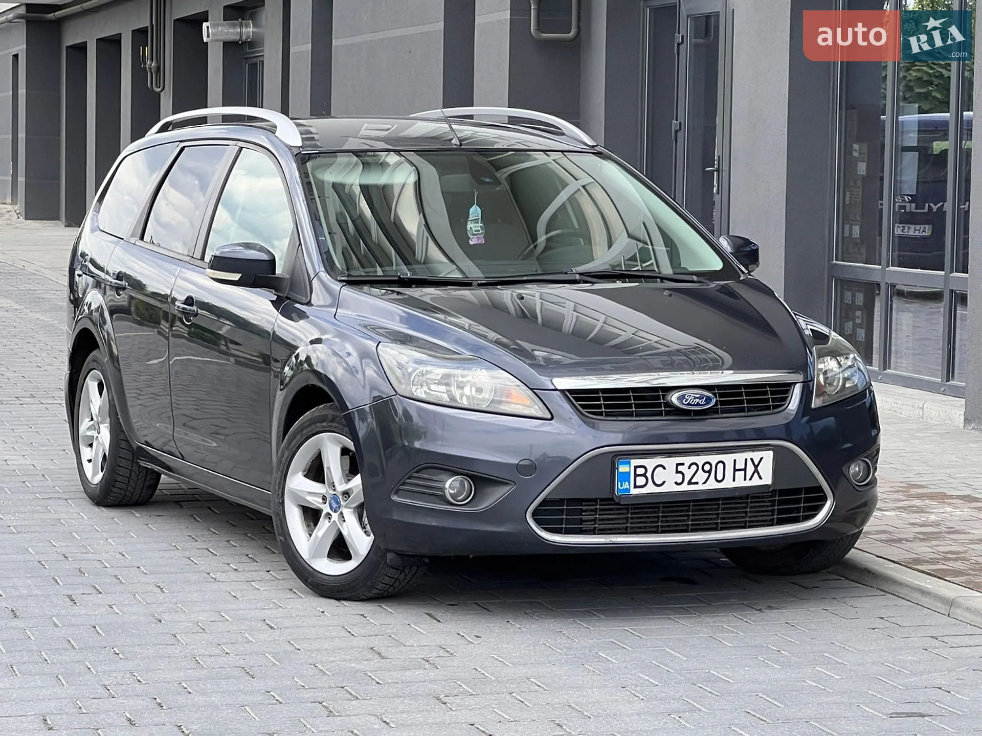 2010 Ford Focus - мініатюра 14