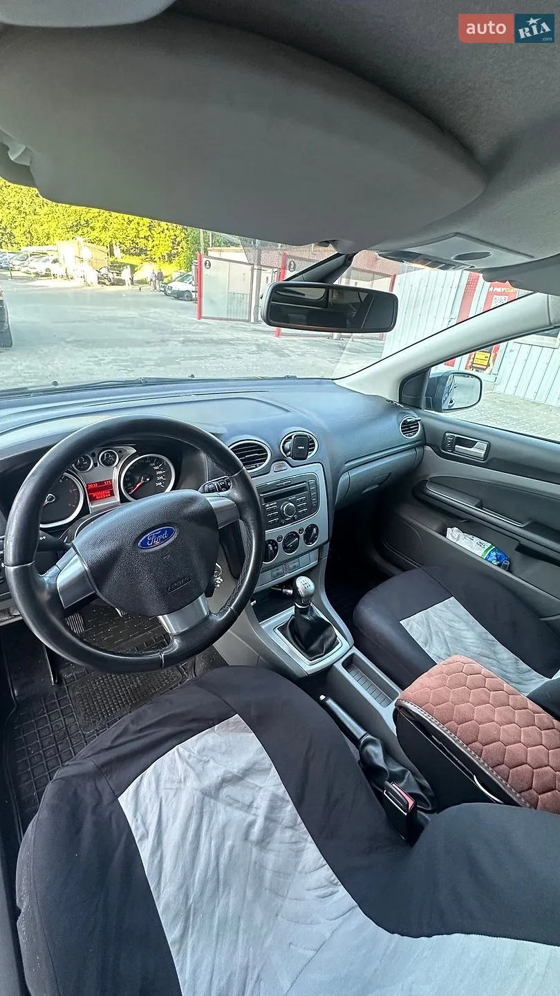 2010 Ford Focus - мініатюра 13