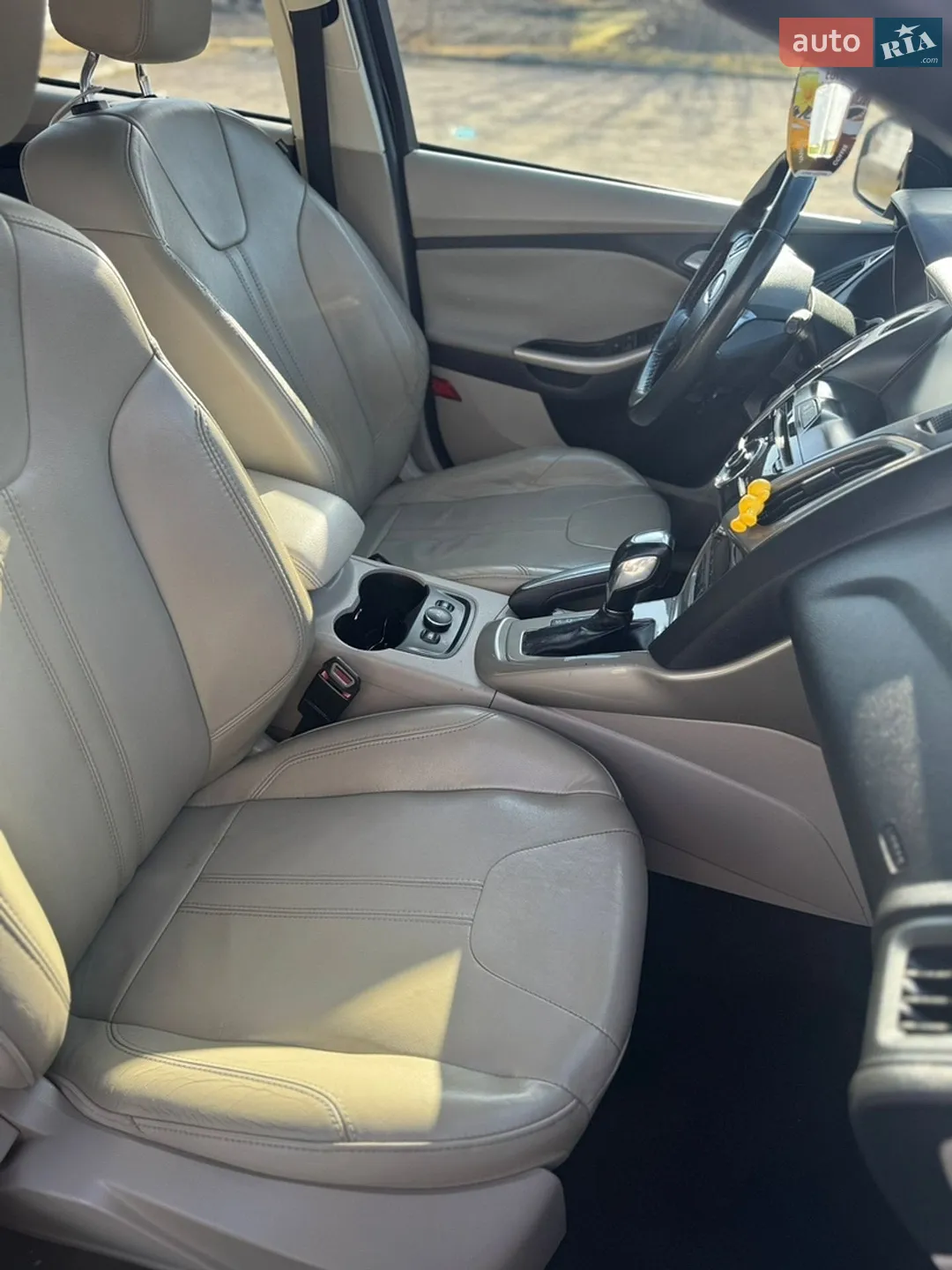 2011 Ford Focus - мініатюра 6