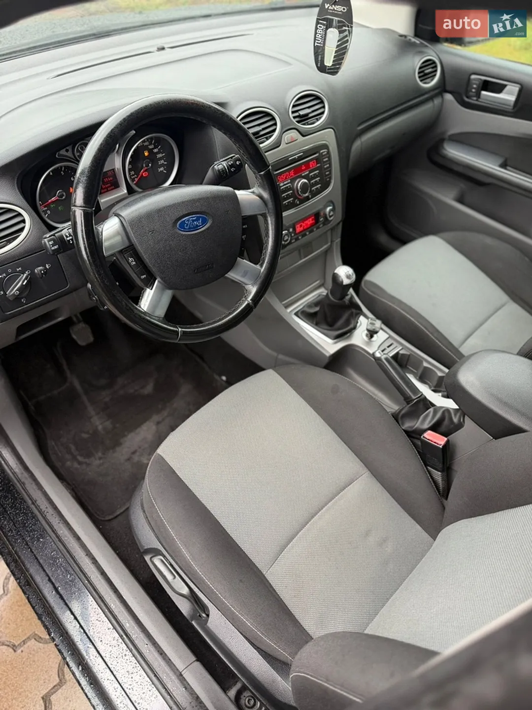 2010 Ford Focus - мініатюра 17