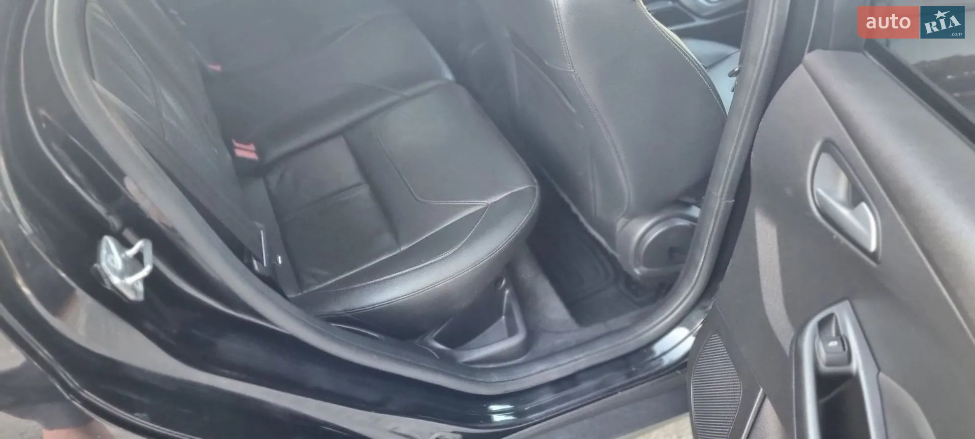2015 Ford Focus - мініатюра 17