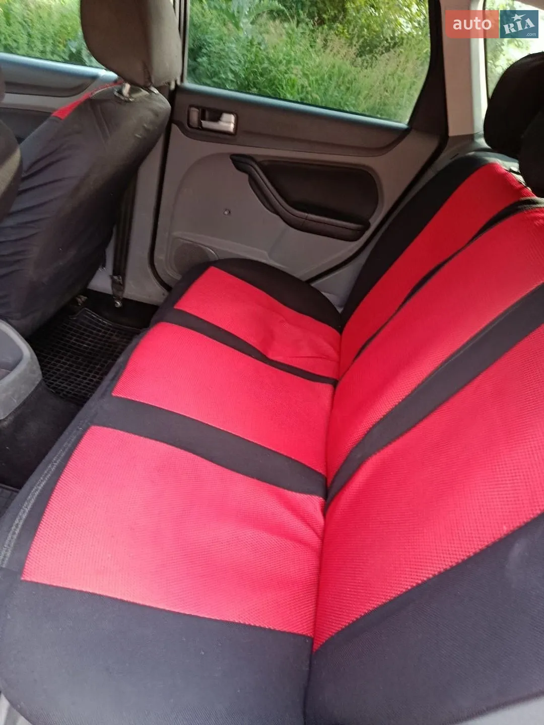 2010 Ford Focus - мініатюра 20