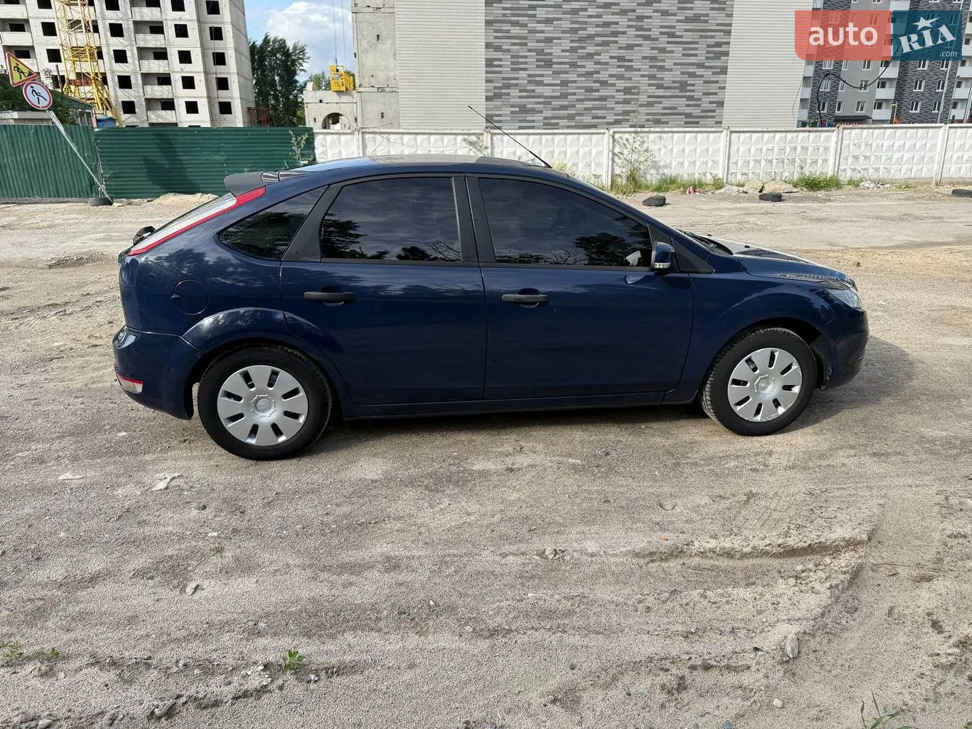2010 Ford Focus - мініатюра 4