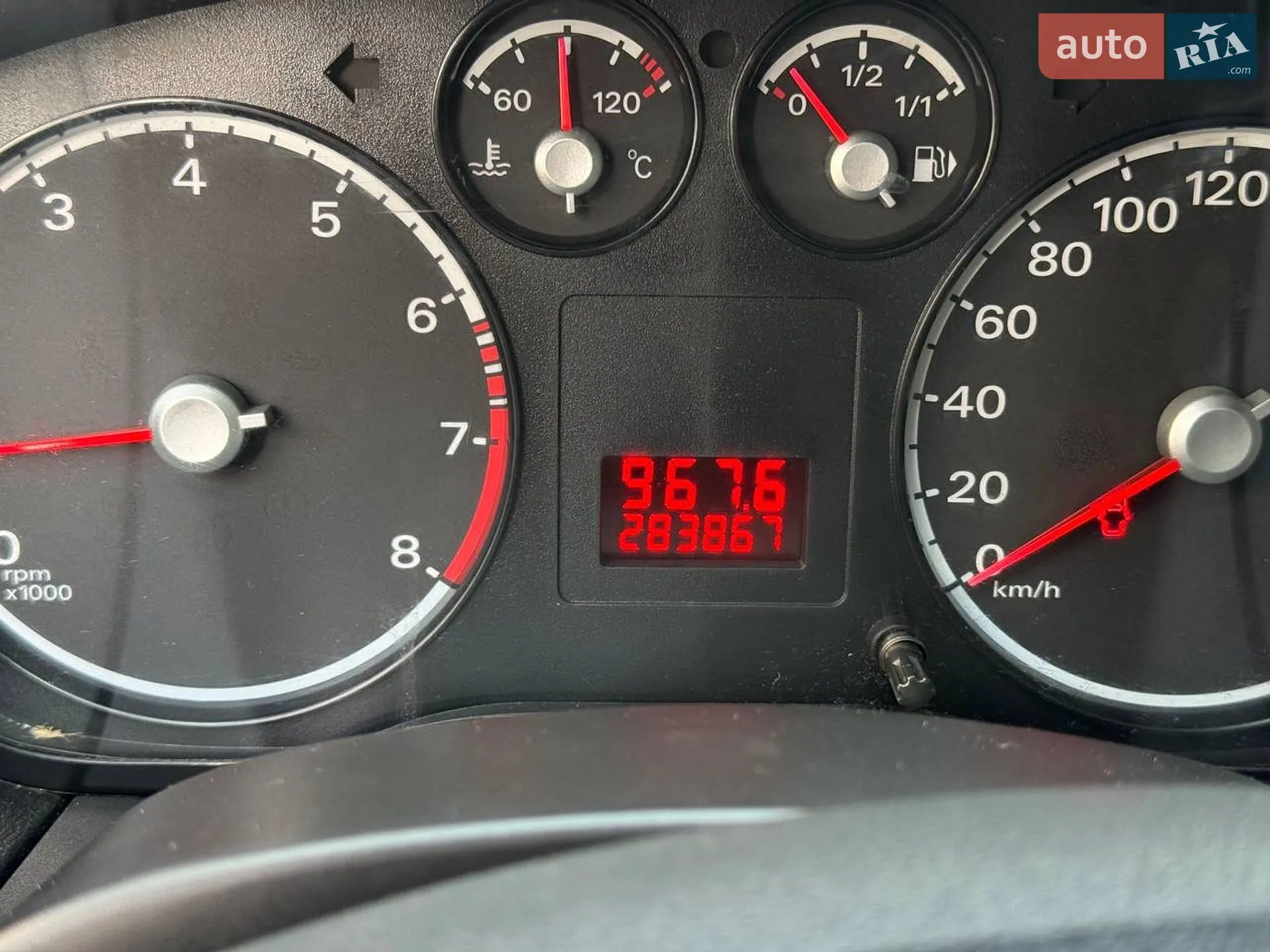 2010 Ford Focus - мініатюра 11