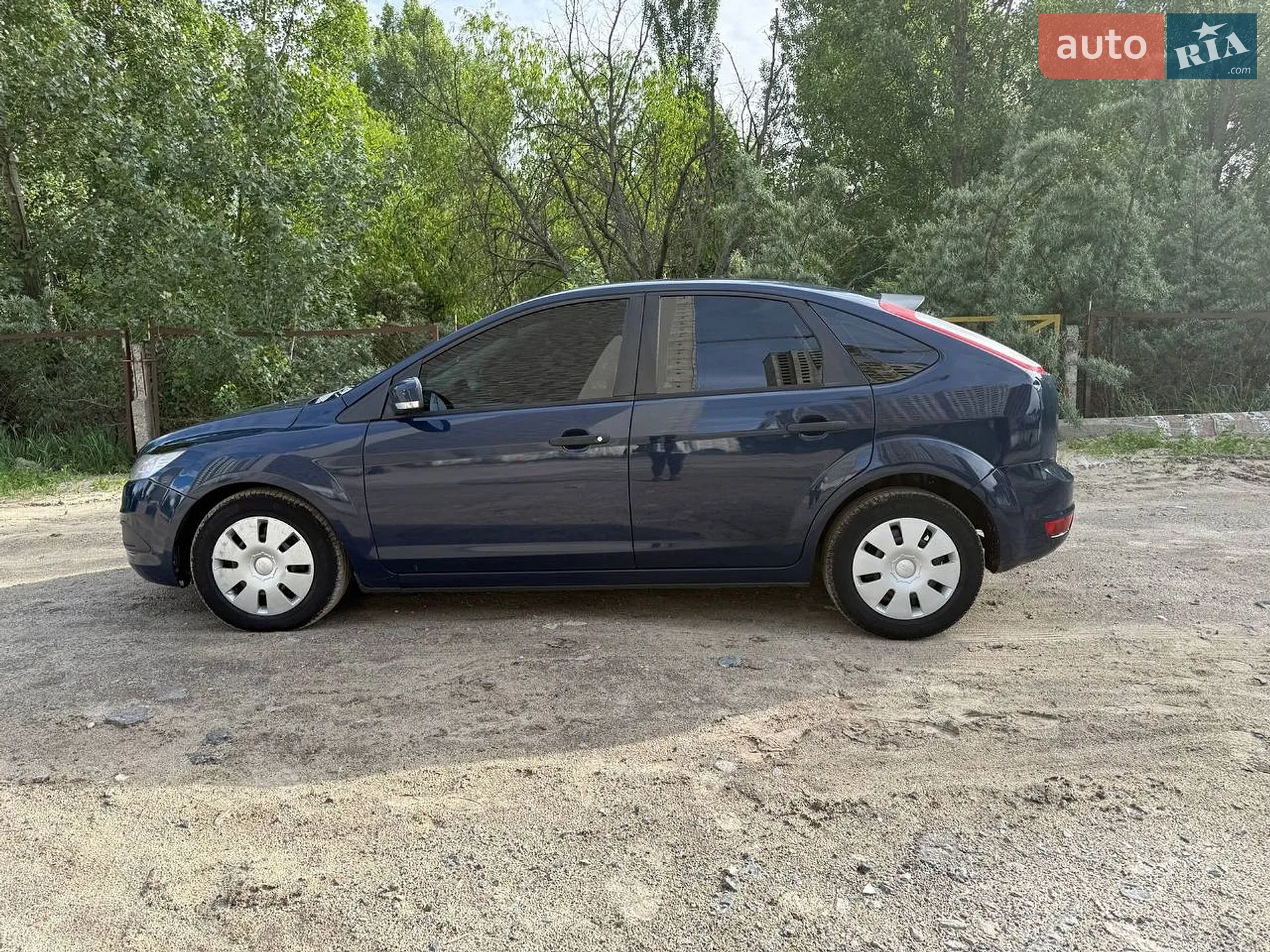 2010 Ford Focus - мініатюра 12