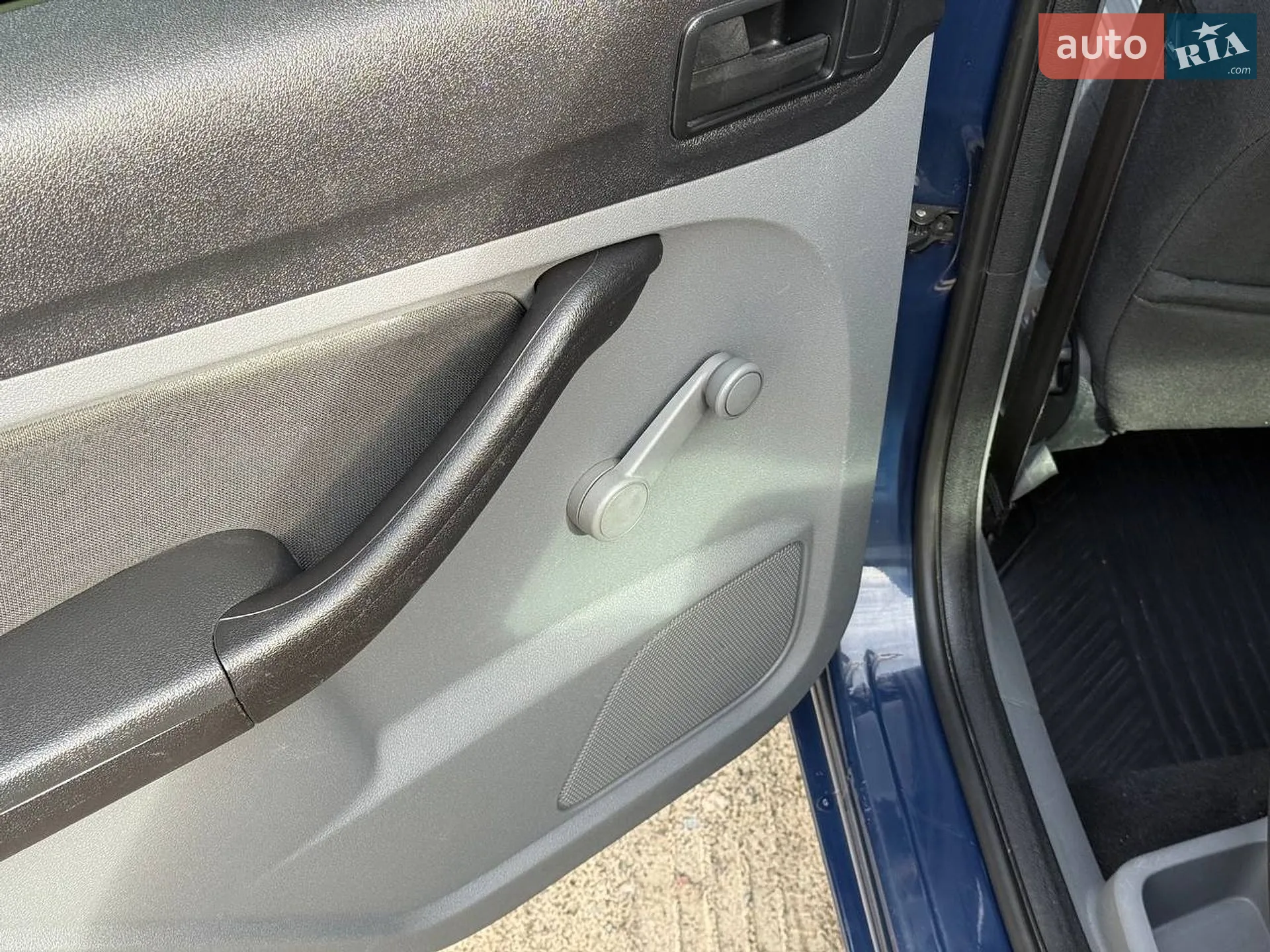 2010 Ford Focus - мініатюра 18