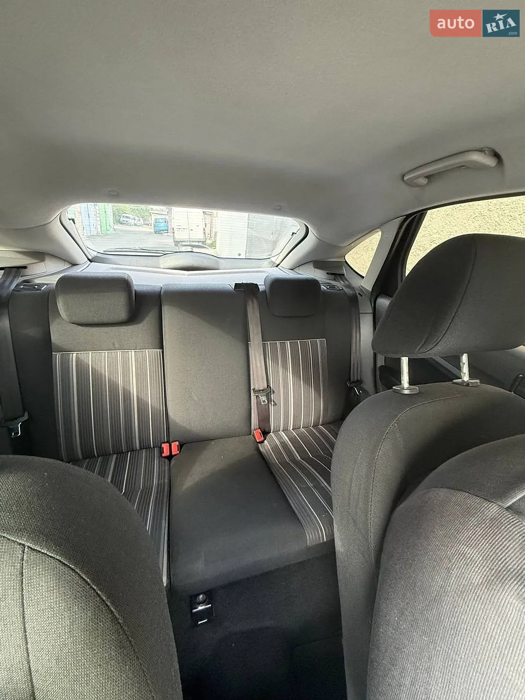 2010 Ford Focus - мініатюра 19