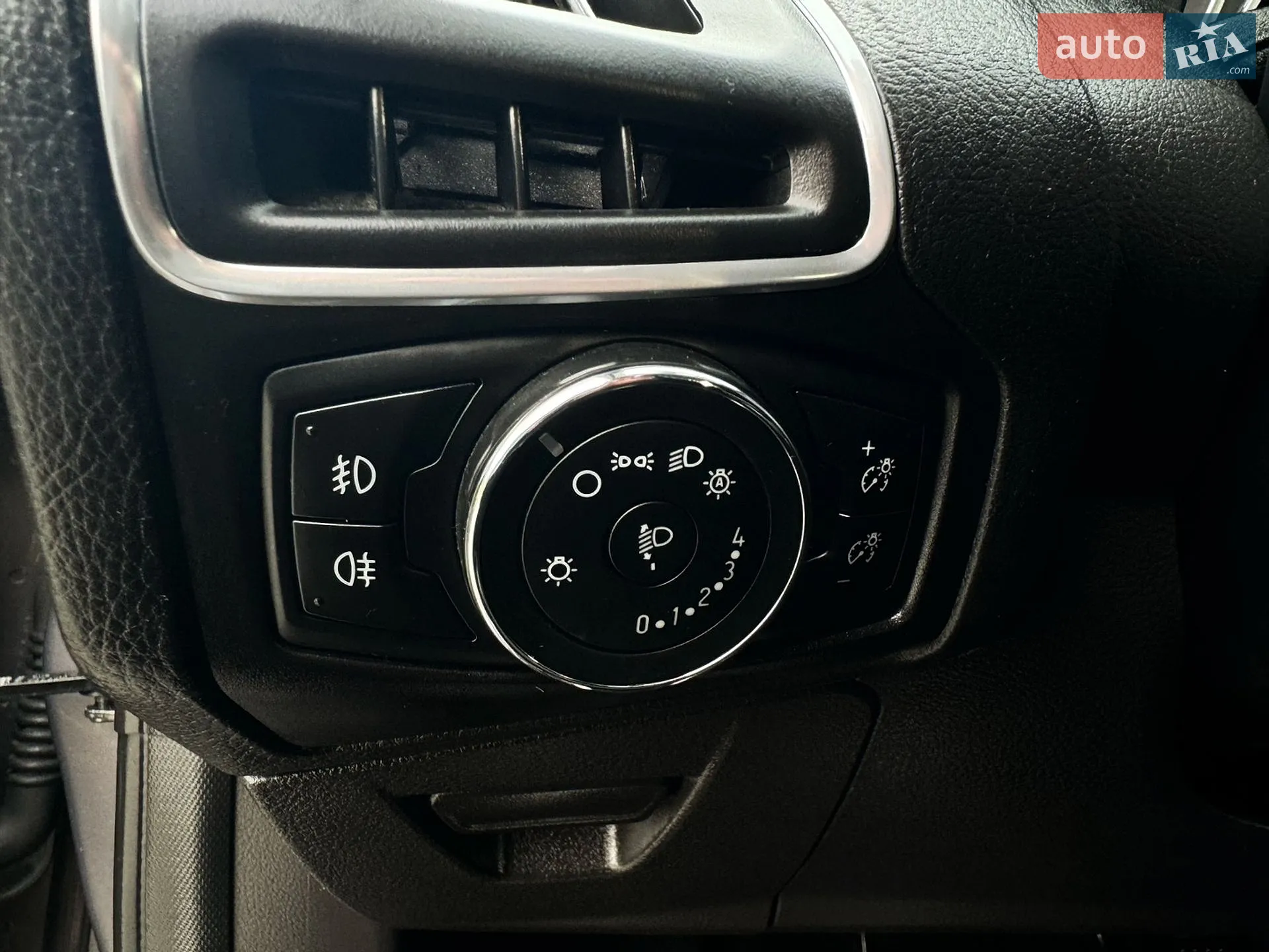 2014 Ford Focus - мініатюра 98