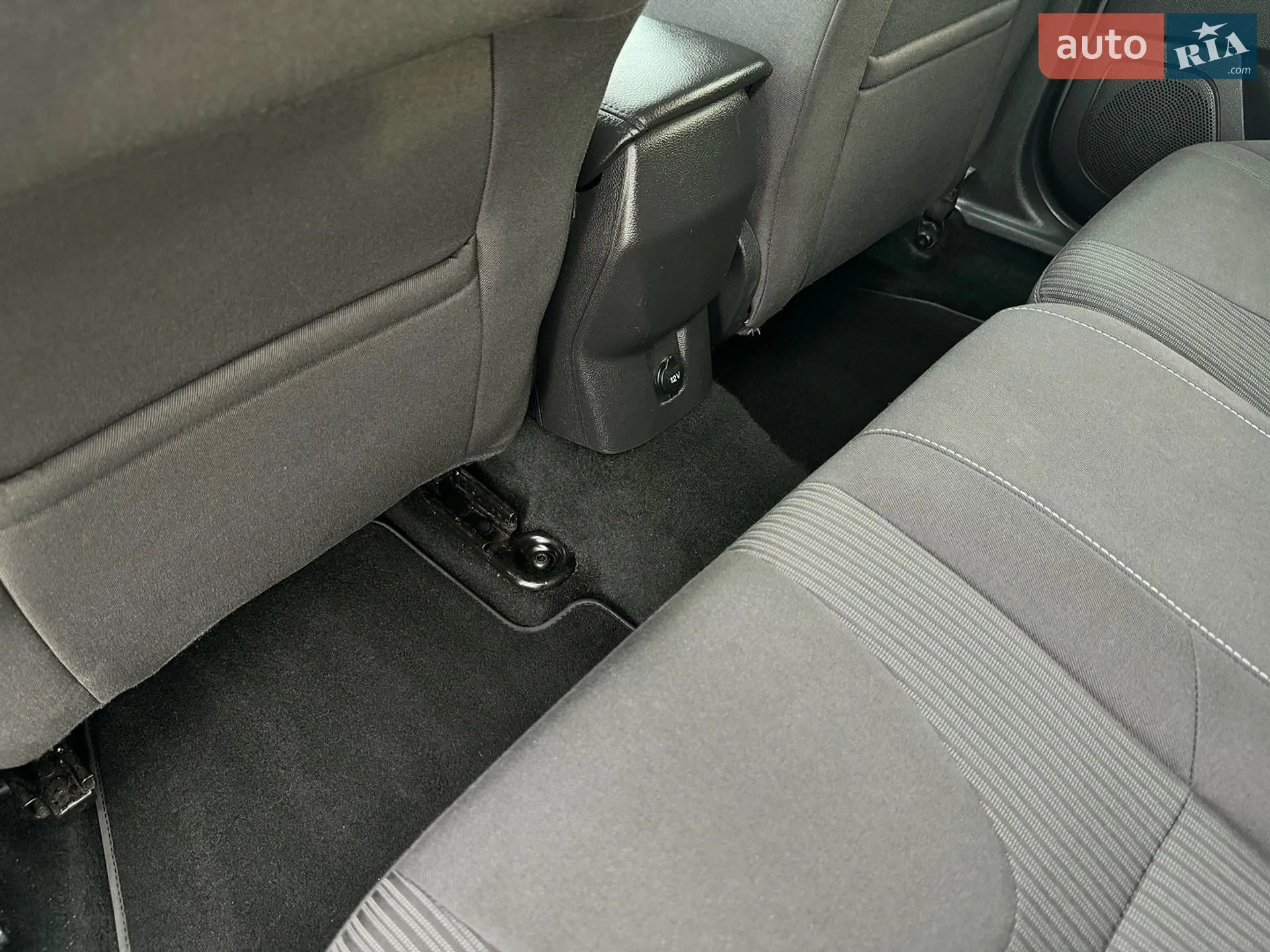 2014 Ford Focus - мініатюра 141