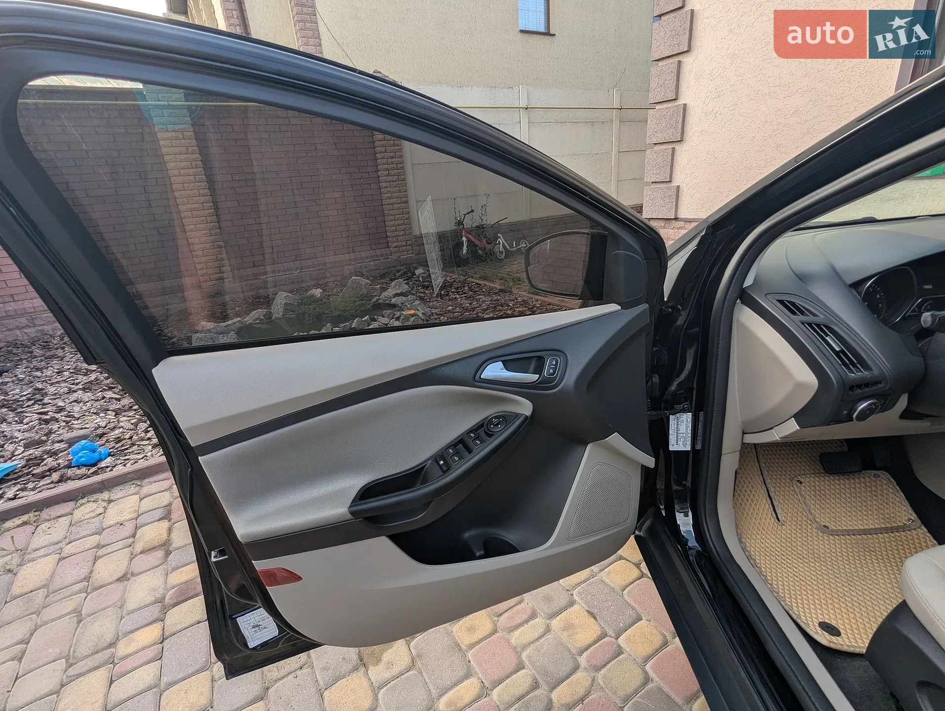 2017 Ford Focus - мініатюра 10