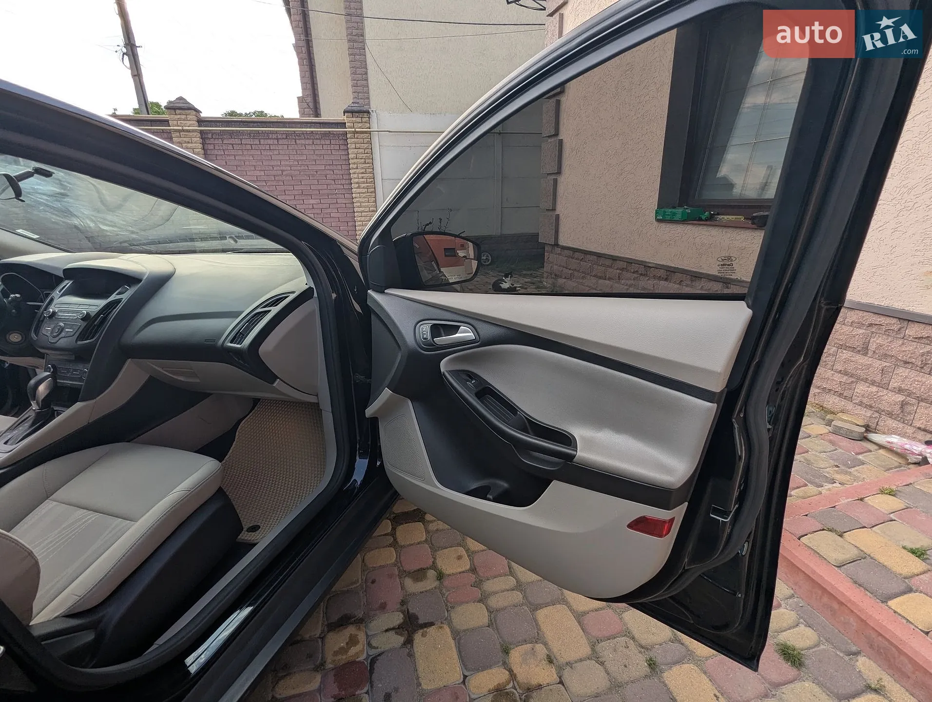 2017 Ford Focus - мініатюра 17