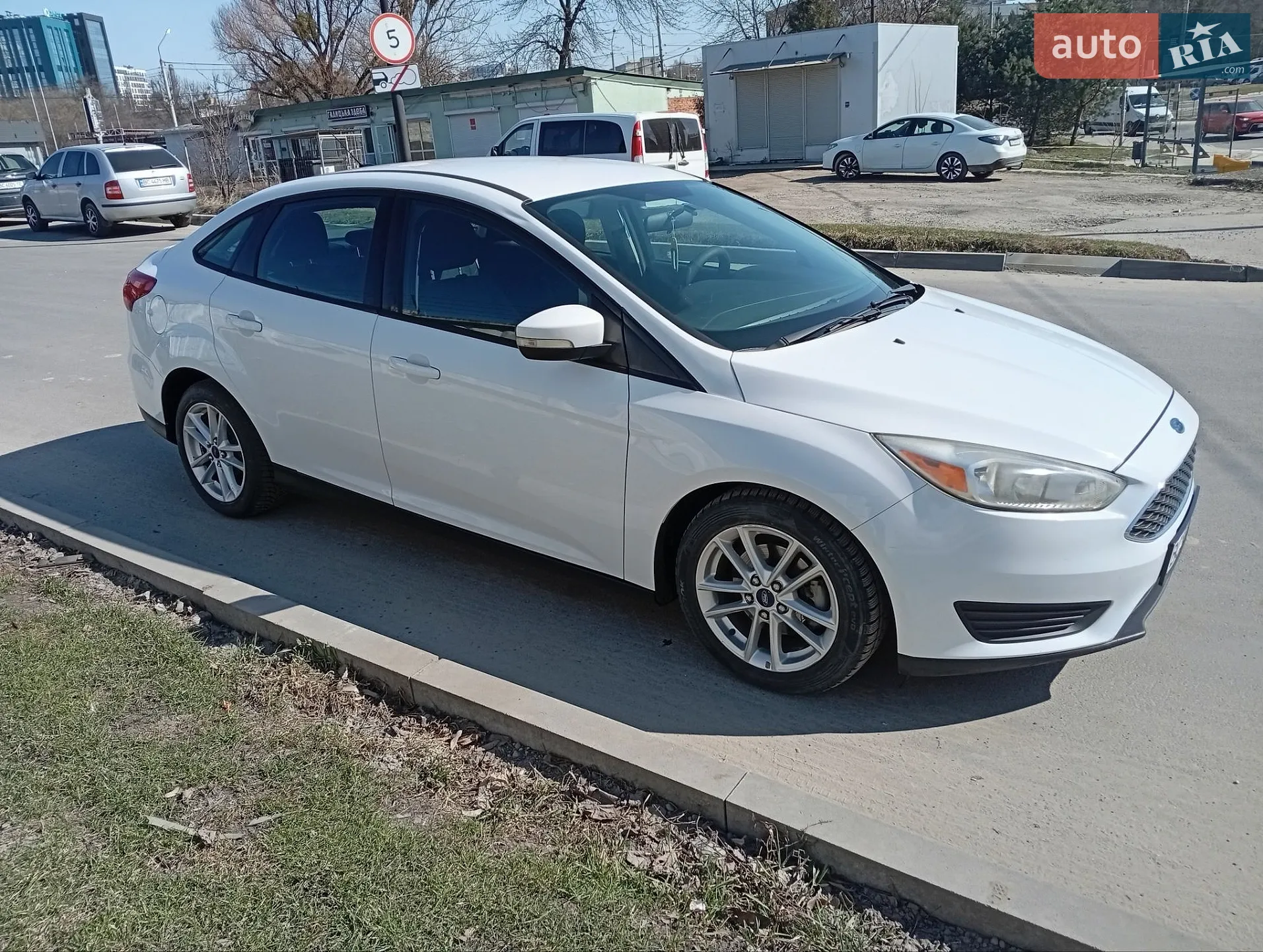 2015 Ford Focus - мініатюра 16