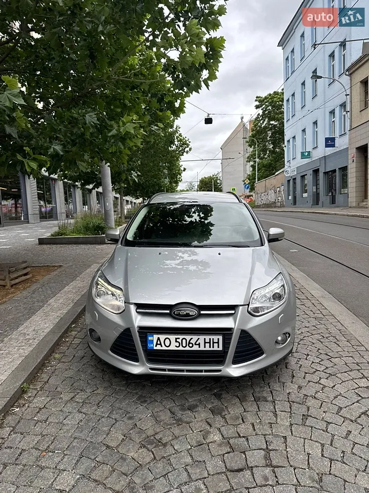 2010 Ford Focus - мініатюра 5