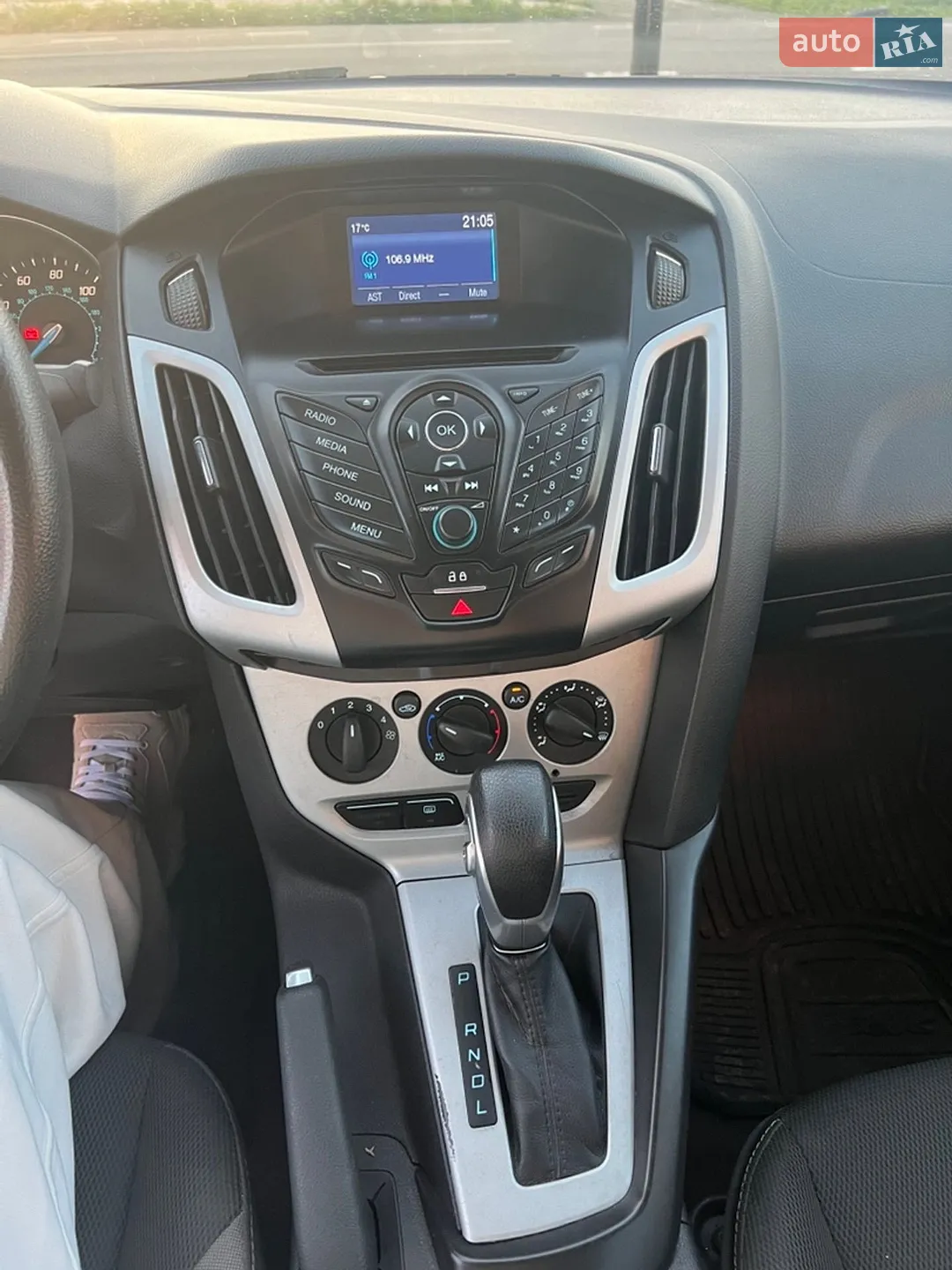 2014 Ford Focus - мініатюра 10