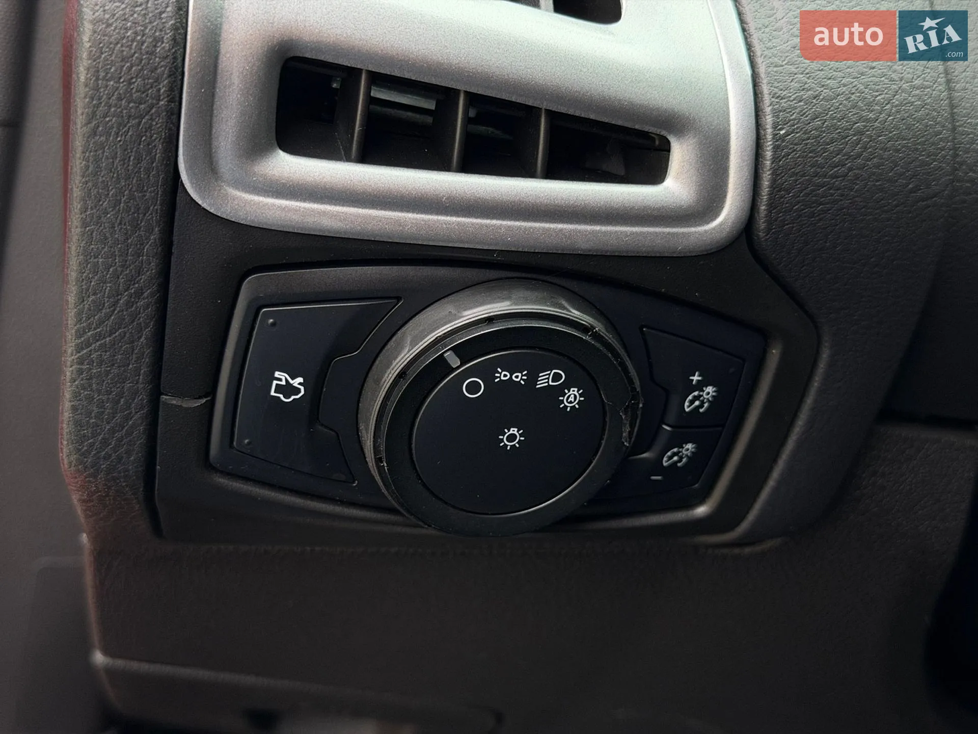 2015 Ford Focus - мініатюра 34