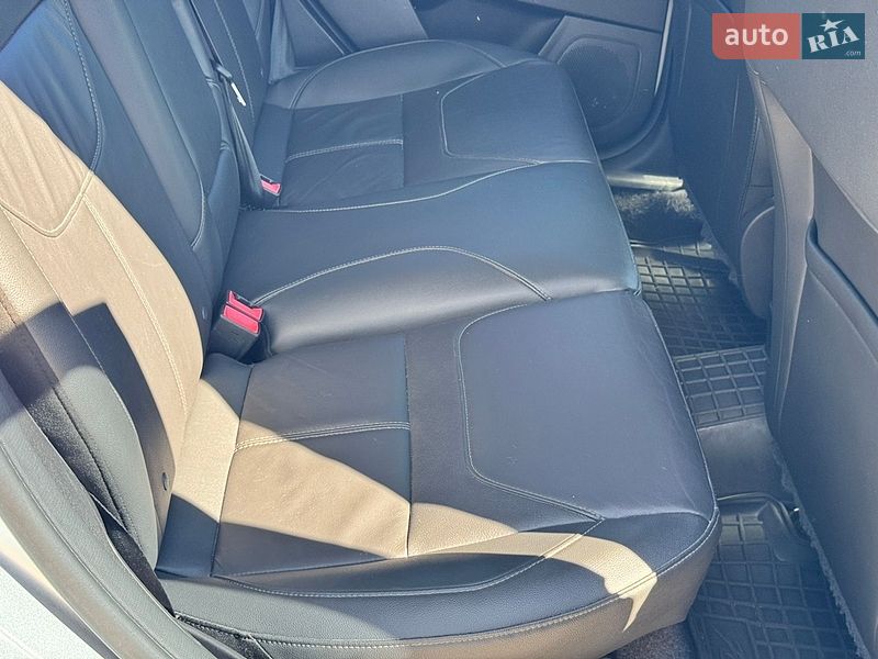 Седан Ford Focus 2015 в Каменском фото 14 Седан Ford Focus 2015 в Каменском