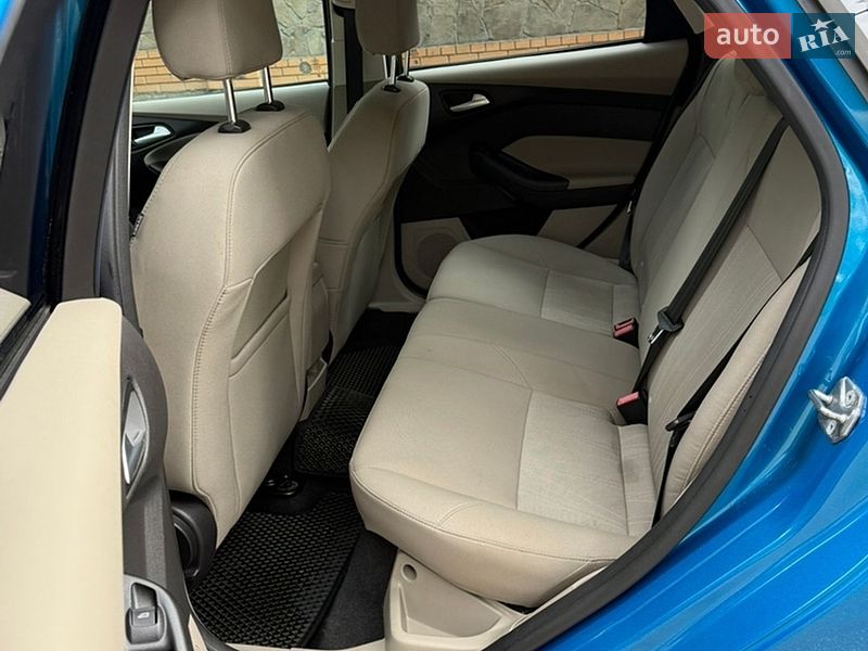 Хэтчбек Ford Focus 2015 в Чернигове