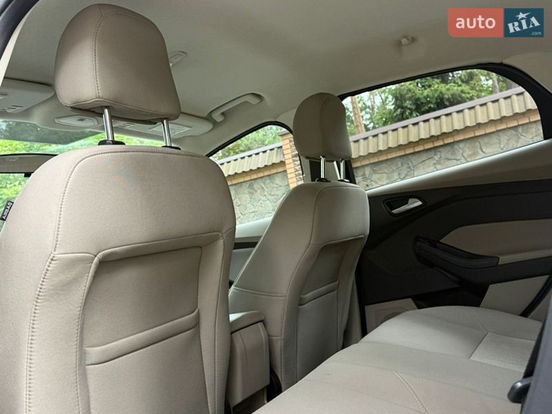 Хэтчбек Ford Focus 2015 в Чернигове