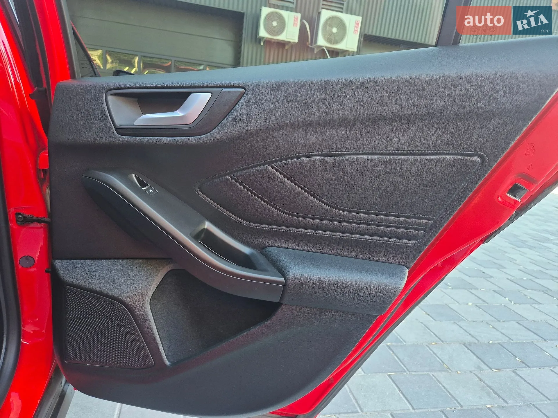 2020 Ford Focus - мініатюра 10