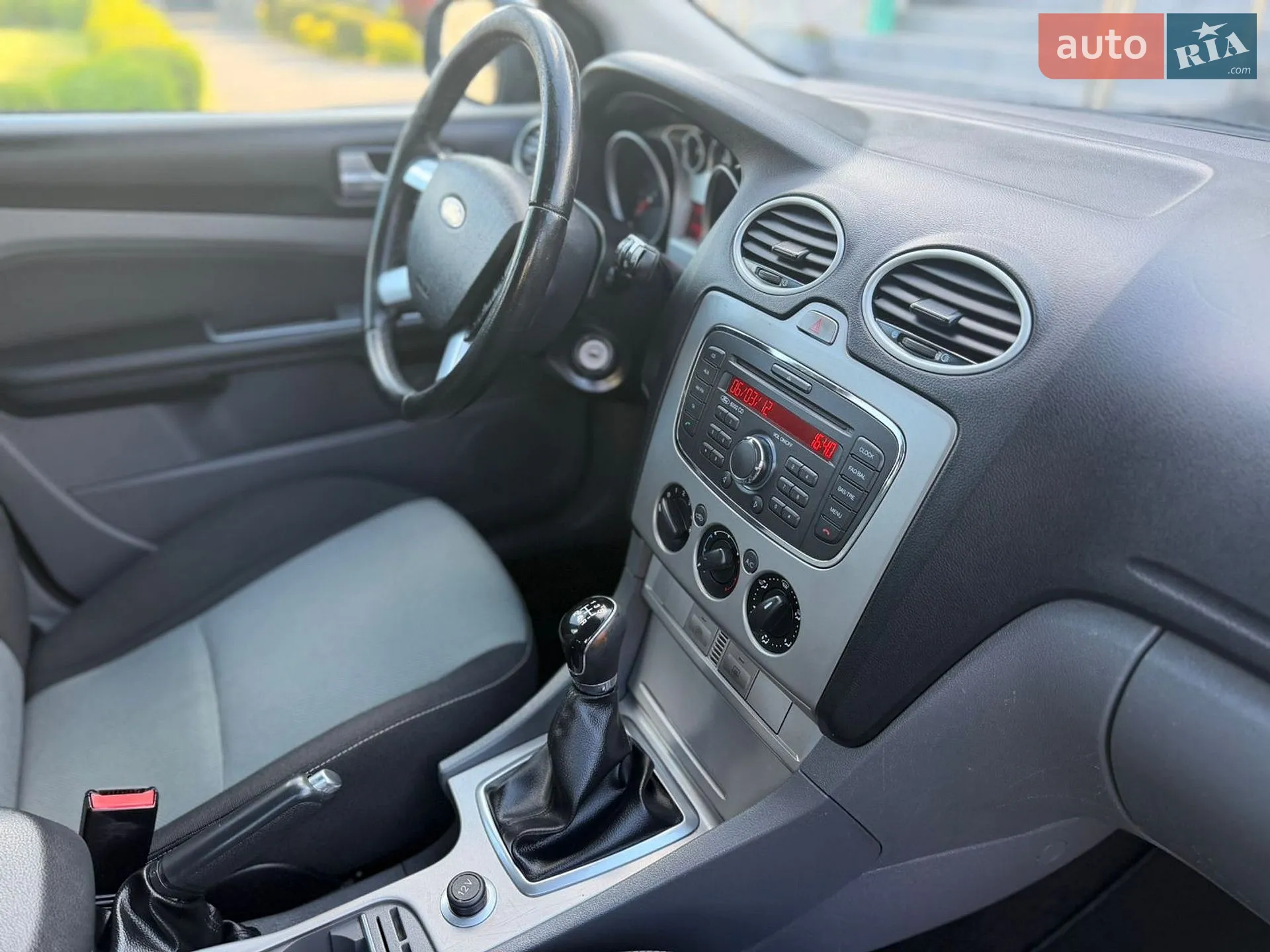 2011 Ford Focus - мініатюра 11