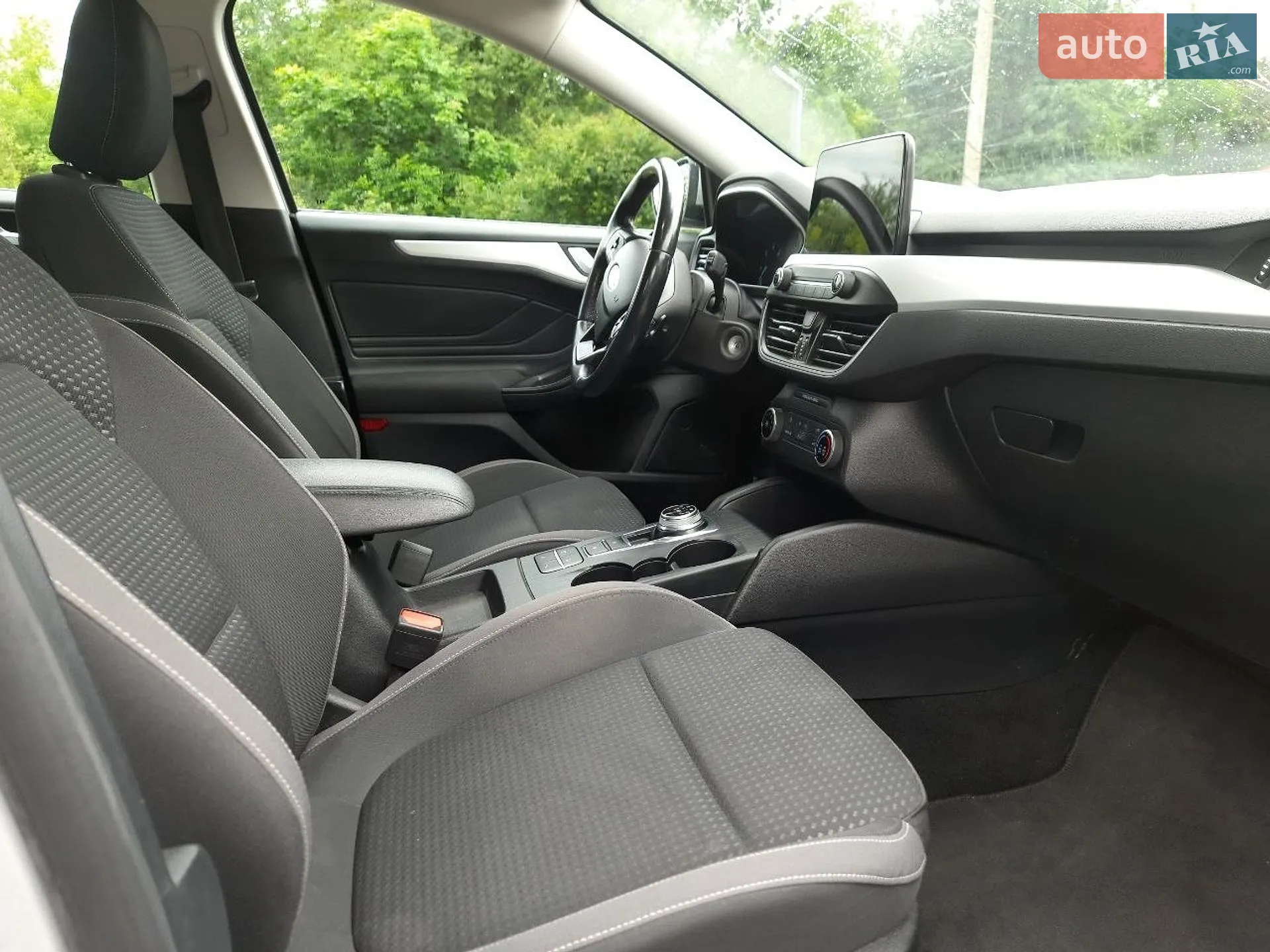 2019 Ford Focus - мініатюра 16