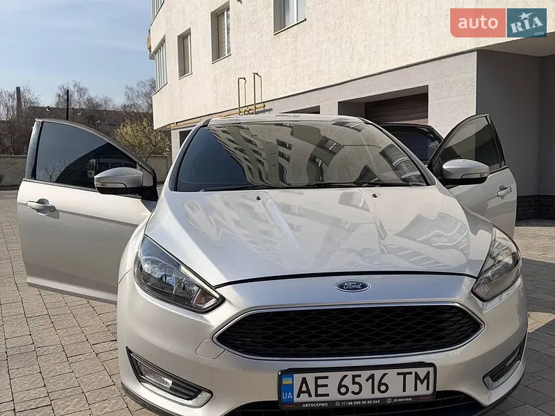 Ford Focus 2017 VIN WF04XXGCC4HR86963 фото оголошення 8 з 44