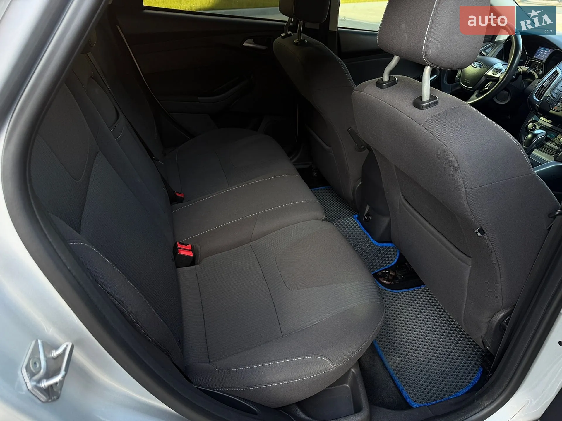 2011 Ford Focus - мініатюра 18