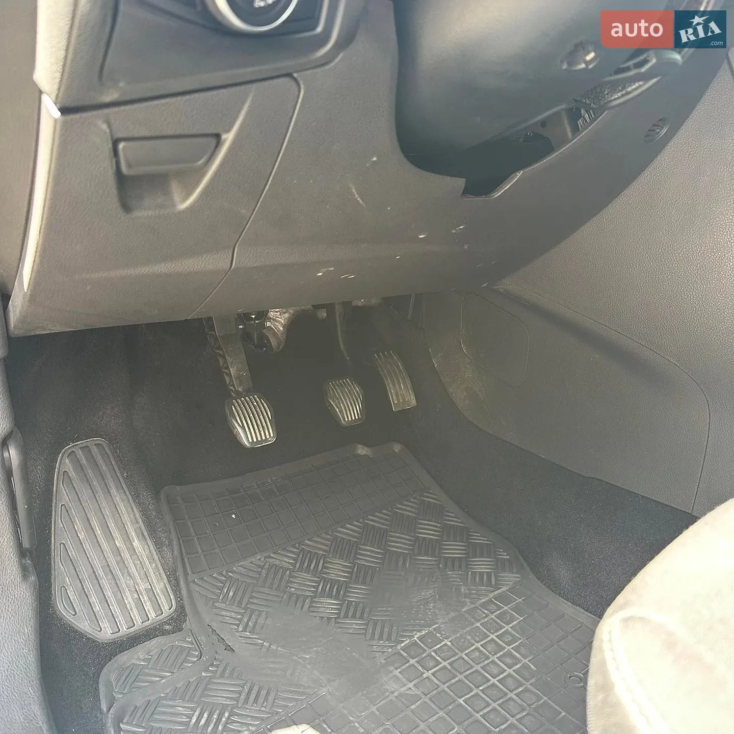 2016 Ford Focus - мініатюра 14