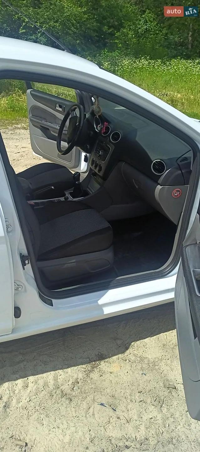 2011 Ford Focus - мініатюра 7