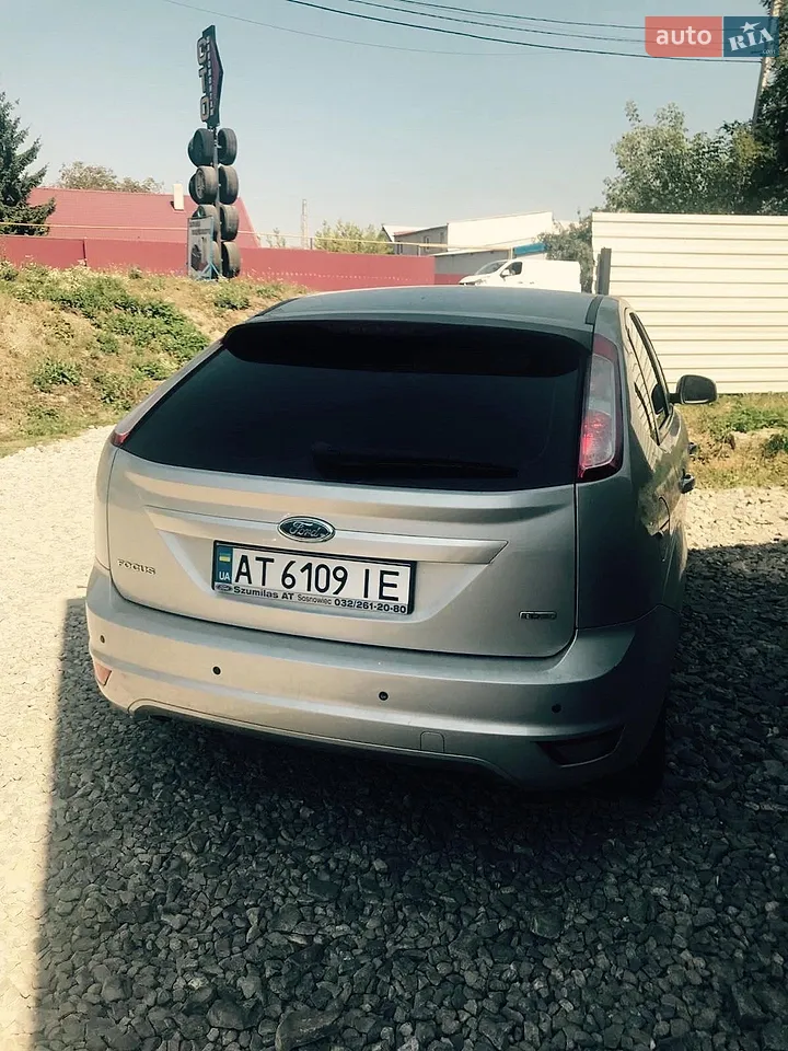 2010 Ford Focus - мініатюра 40
