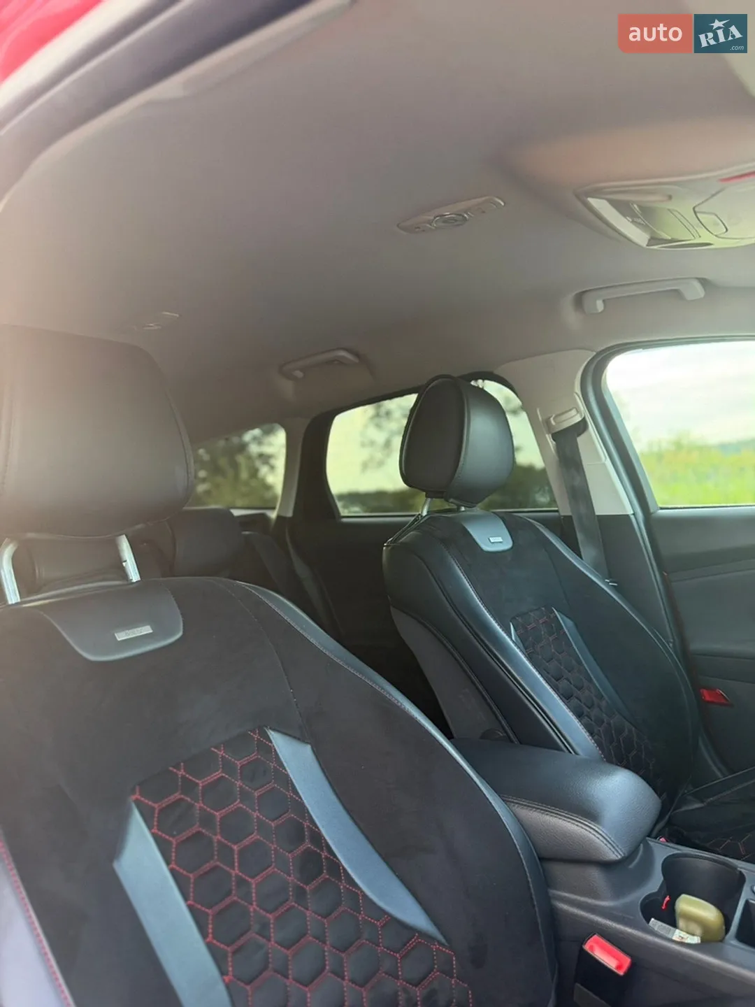 2011 Ford Focus - мініатюра 19