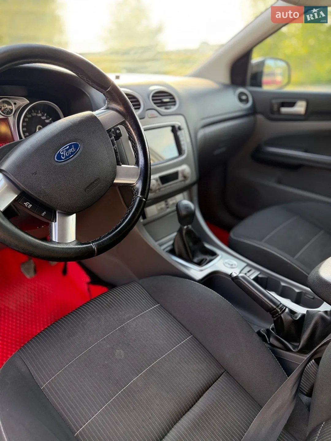 2010 Ford Focus - мініатюра 11