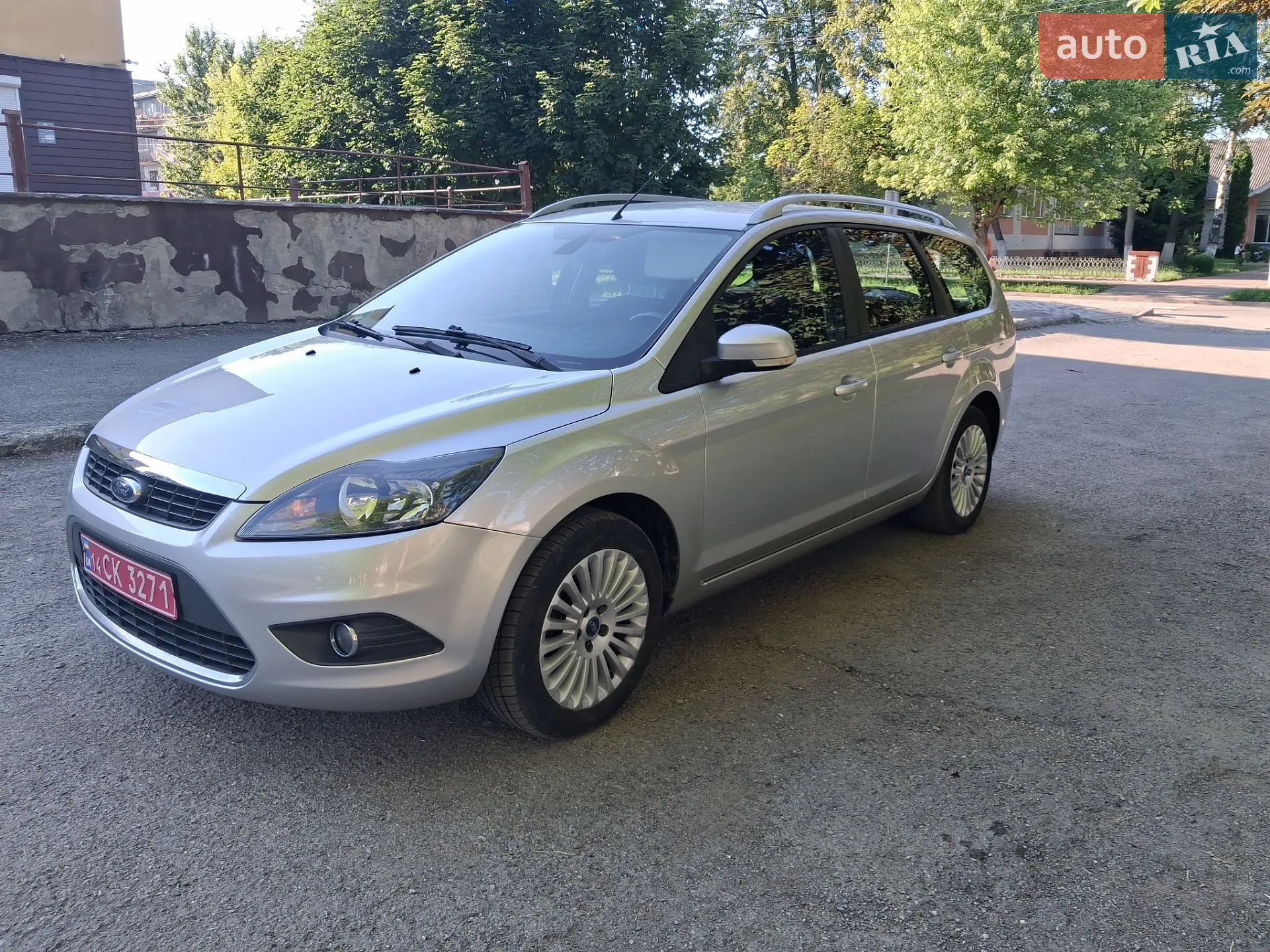 2010 Ford Focus - мініатюра 2