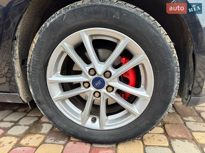 Седан Ford Focus 2013 в Ужгороді