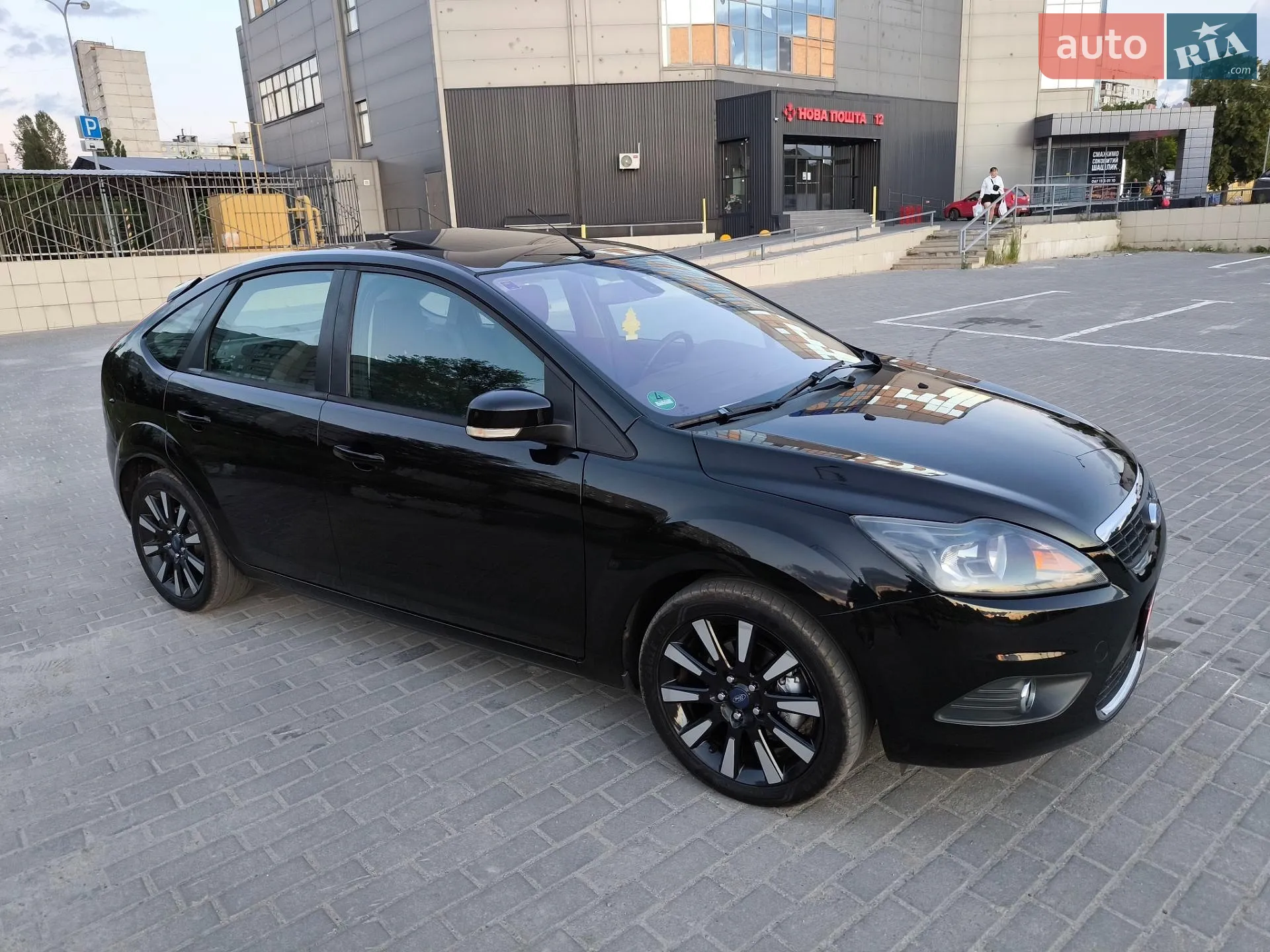 2010 Ford Focus - мініатюра 9