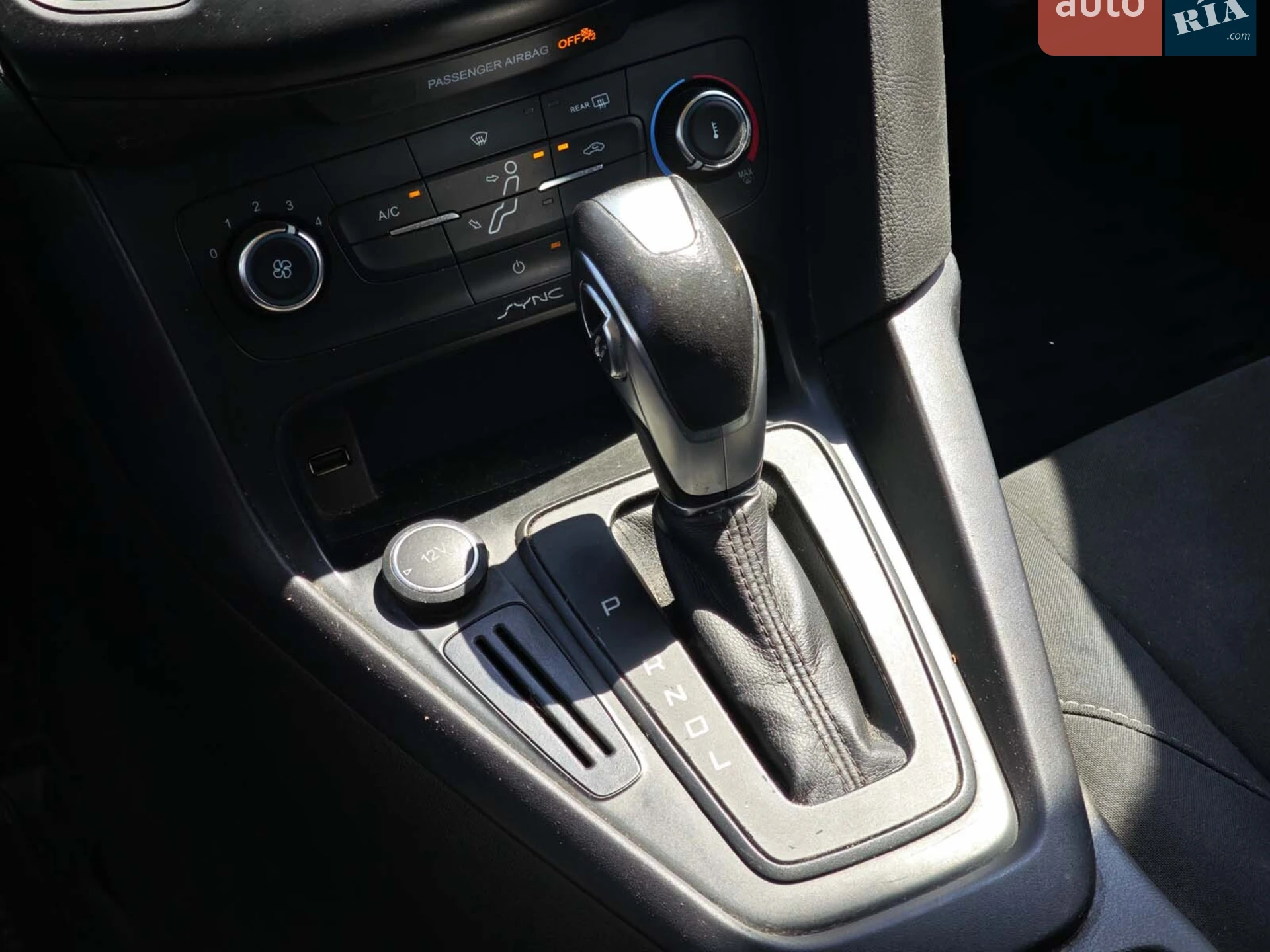 2016 Ford Focus - мініатюра 17