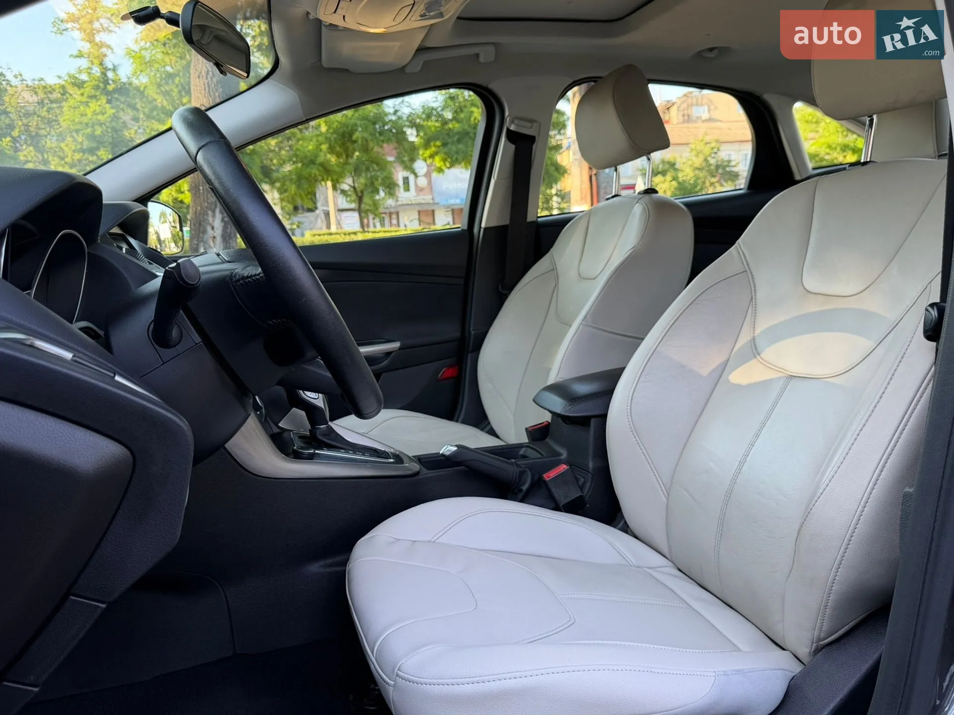 2015 Ford Focus - мініатюра 10