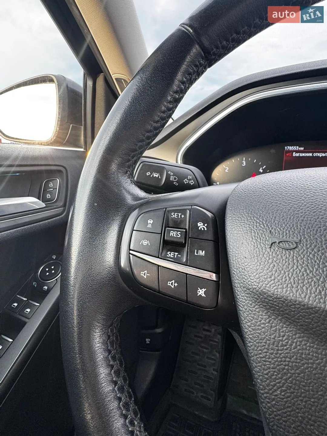 2019 Ford Focus - мініатюра 24